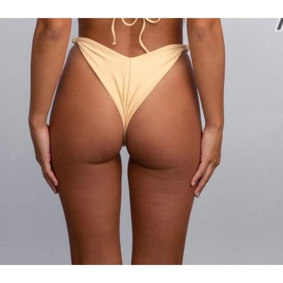 Skatie Swim Bikini Set Lacey Top and Suzanne bottom buttercup XL NWT - Picture 7 of 7